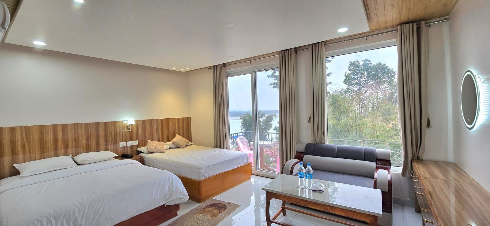 Delux Room - balcony double bed room – Family